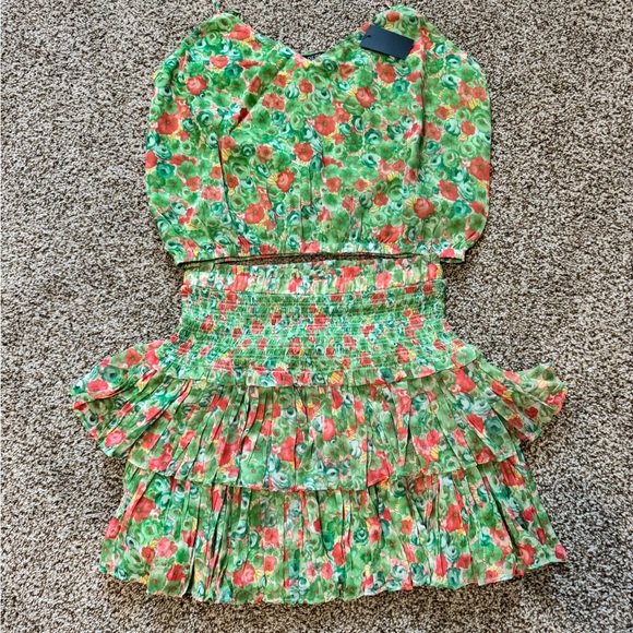 RESET by JANE•Green Rose Shanae Bubble Camisole&Tiered Ruffle Mini Skirt Set - Picture 5 of 9